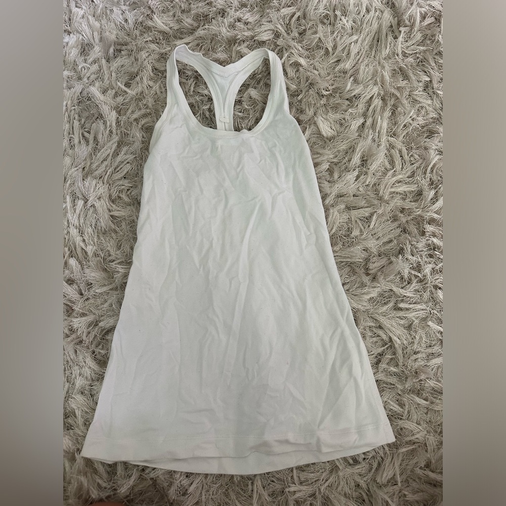 white lulu tank size 4
